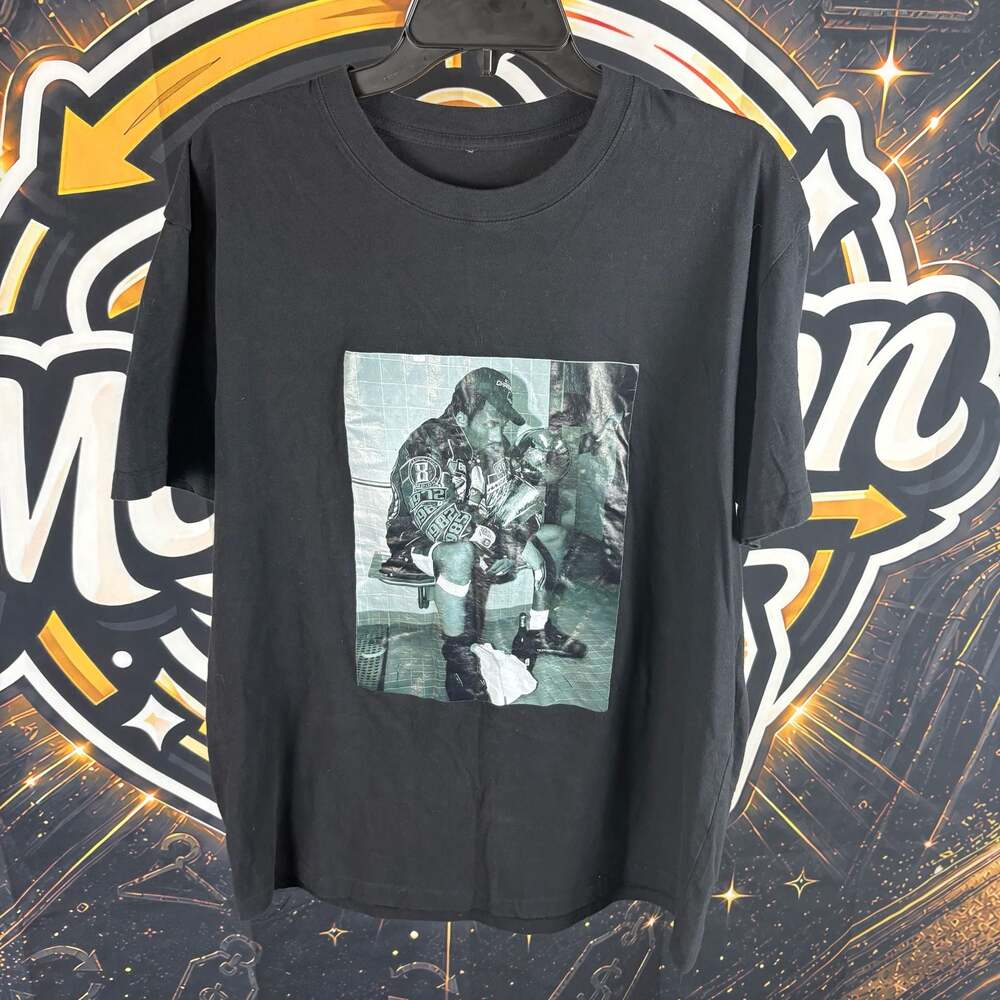 Kobe Bryant Champion 2001 Iconic NBA Finals T-Shirt